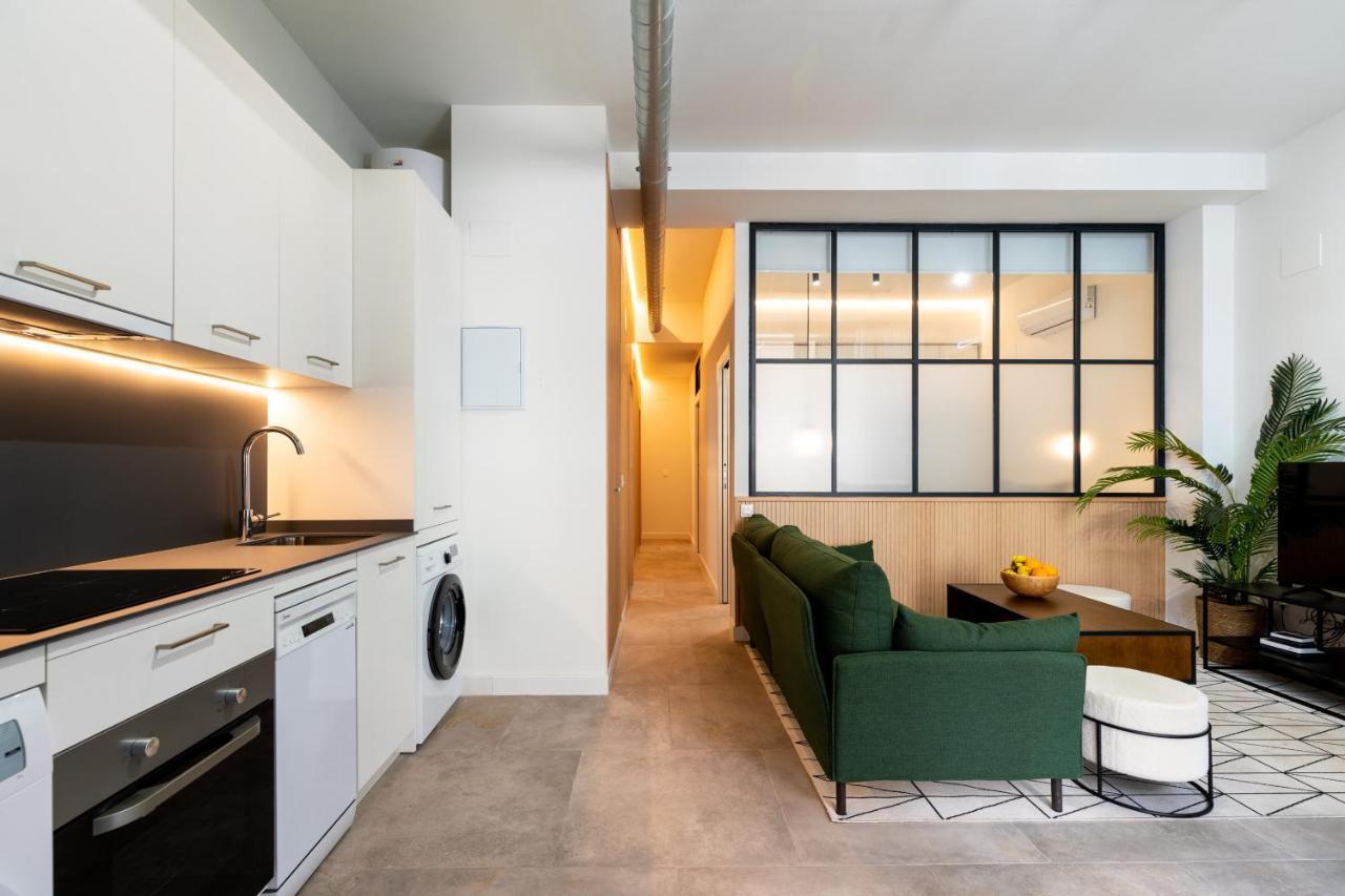 Cv Brand New 2br Triana By Covadon Street * Siviglia